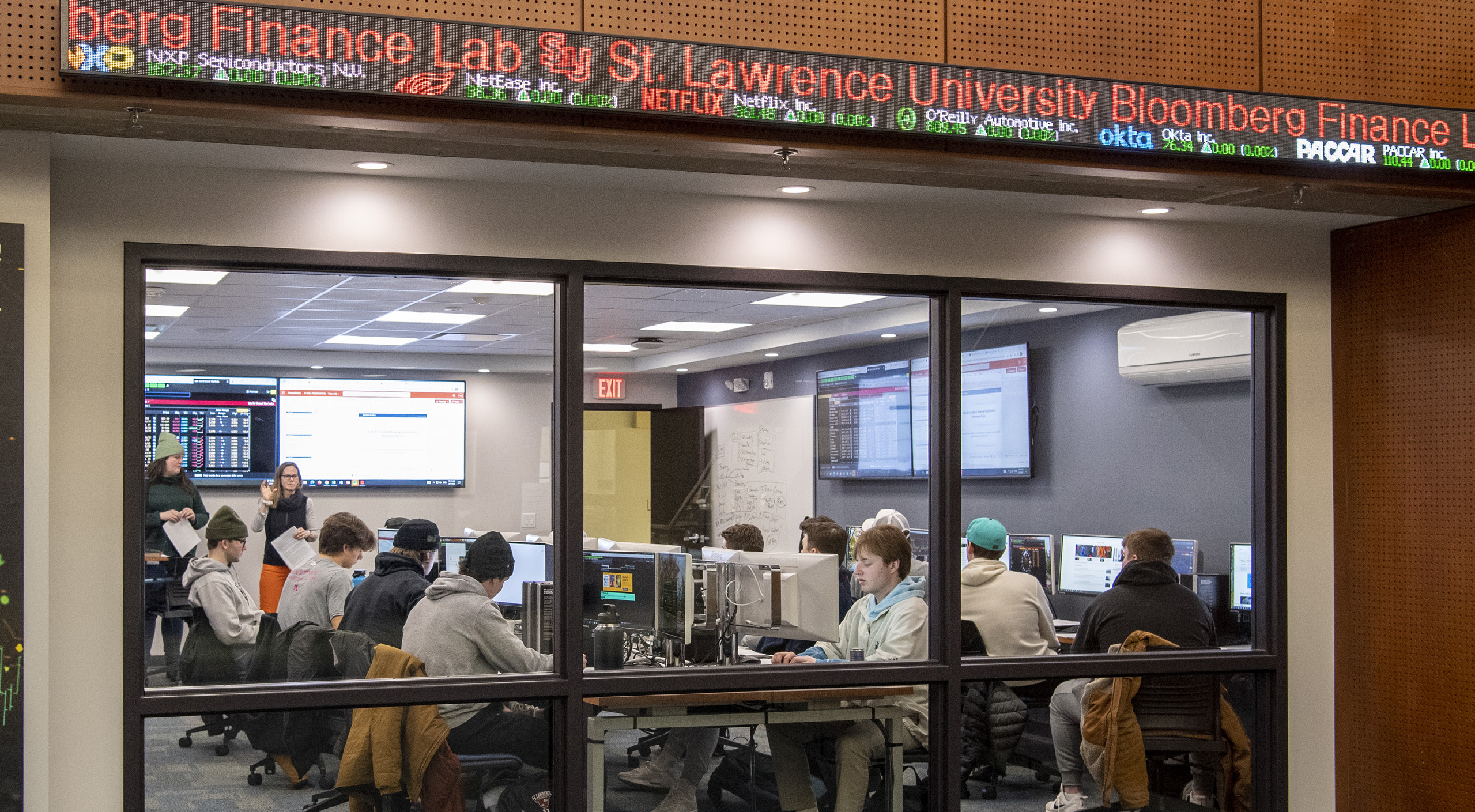 The Bloomberg Finance Lab St. Lawrence University